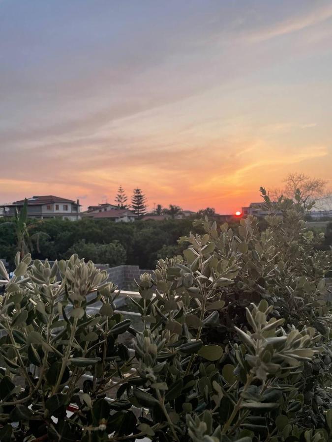 La Brisa Aparthotel Capo dʼOrlando Eksteriør bilde